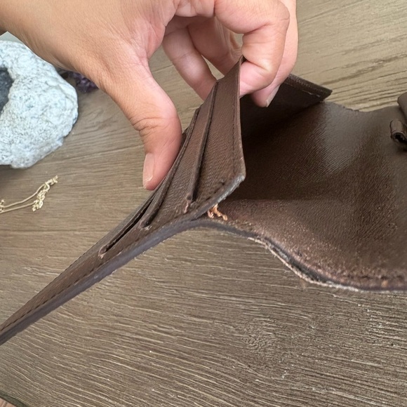 Louis Vuitton Damier Canvas Wallet - Picture 15 of 16